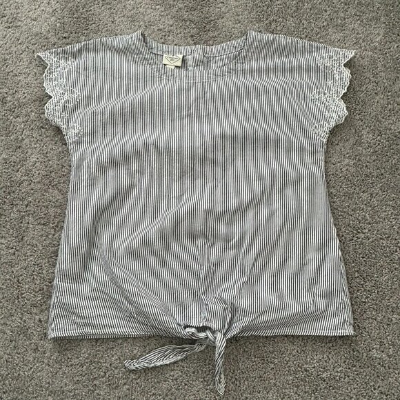 St. John's Bay Cotton Blouse Tie Front Embroidery Sleeve Detail Small - Picture 10 of 10